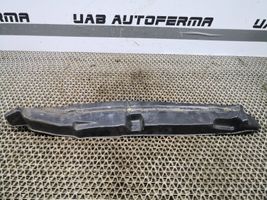 Hyundai i30 Supporto/guarnizione in poliuretano espanso del parafango 841411H000