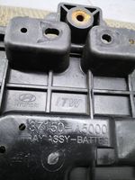 Hyundai i30 Vassoio batteria 37150A5000