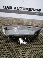 Hyundai i40 Lampy tylnej klapy bagażnika 924033Z500