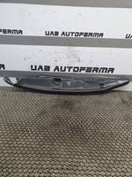 Hyundai i30 Supporto/guarnizione in poliuretano espanso del parafango 84117A6000