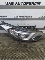 Hyundai i30 Phare frontale 92102A6070