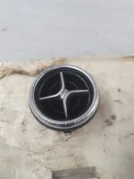 Mercedes-Benz CLA C117 X117 W117 Kojelaudan keskiosan tuuletussuuttimen ritilä A1178300354