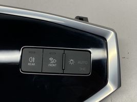 Audi Q3 F3 Panelės apdaila 83C853190