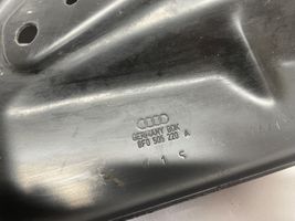 Audi A5 8T 8F Cita virsbūves detaļa 8F0505220