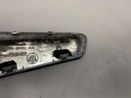 BMW 7 G11 G12 Grill / Wlot powietrza błotnika przedniego 7347378