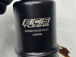 Volkswagen Jetta VII Coperchio del filtro dell’olio 005887ECS01B