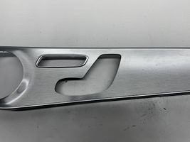 Mercedes-Benz C W205 Guma sandarinimo priekinių durų (prie stiklo) A205720XXXX