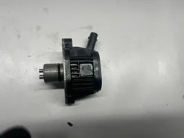 Audi Q3 F3 Generator impulsów wałka rozrządu 04E906048A