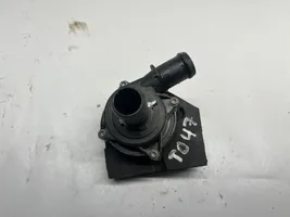 Volkswagen Jetta VII Pompe à eau de liquide de refroidissement 5Q0965561