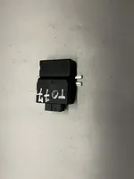 Mini One - Cooper F56 F55 Unité de commande / module de pompe à carburant 9494391