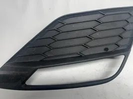 Seat Leon (5F) Apakšējais režģis (trīsdaļīgs) 5F0853666H