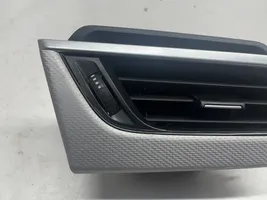 BMW X1 F48 F49 Kojelaudan tuuletussuuttimen suojalista 9292739