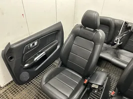 Ford Mustang VI Interior set FR3B6323942