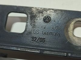 Volkswagen Jetta V Engine bonnet/hood hinges 