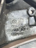 Audi A5 8T 8F Support de générateur / alternateur 06H903143E