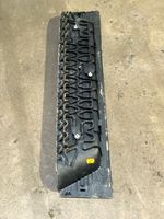 Volkswagen Transporter - Caravelle T5 Other sill/pillar trim element 7H0863725A