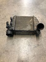 Audi TT Mk1 Välijäähdyttimen jäähdytin 8N0145803C