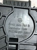 Volkswagen Tiguan Altra parte del motore 5N0820769B