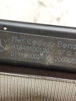 Mercedes-Benz GL X164 Manuaalinen takaikkunan häikäisysuoja A1648100120