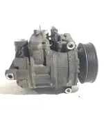 Audi Q7 4L Ilmastointilaitteen kompressorin pumppu (A/C) 7L6820803Q