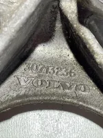 Volvo XC60 Кронштейн крепления двигателя 30713236