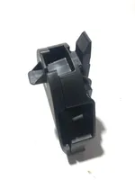 Audi A4 S4 B8 8K Staffa supporto del triangolo d’emergenza 8T0860285