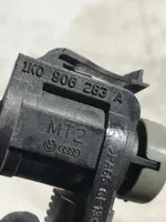 Audi A4 S4 B8 8K Turboahtimen magneettiventtiili 1K0906283A