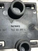 Volkswagen Touareg I Altra parte del vano motore 7L0121093A