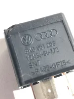 Audi Q7 4L Kita rėlė 8K0951253