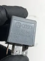 Audi Q7 4L Autres relais 1J0927841