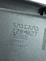 Volvo XC60 Centrinės oro grotelės 1284827