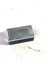 Audi Q7 4L Luce interna per portiera anteriore 4E0947415