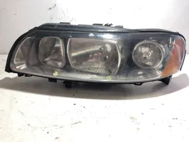 Volvo V70 Lampa przednia 89009280