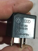 Audi Q7 4L Muu rele 8K0951253