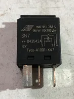 Audi A4 S4 B8 8K Other relay 7M0951253C