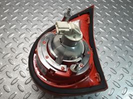 Volkswagen Golf V Lampy tylnej klapy bagażnika 1K6945093