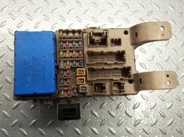 Toyota Corolla E120 E130 Module de fusibles 8264102040