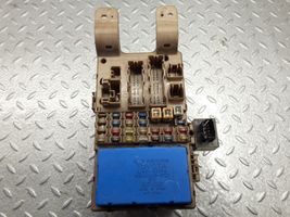 Toyota Corolla E120 E130 Module de fusibles 8264102040