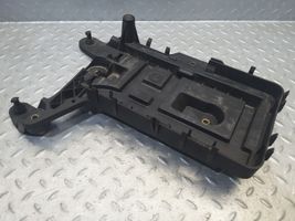 Seat Toledo III (5P) Boîte de batterie 1K0915333C