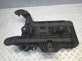 Seat Toledo III (5P) Подошва крепления аккумулятора 1K0915333C