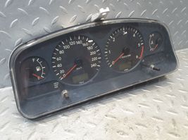 Toyota Avensis T220 Tachimetro (quadro strumenti) 8380005310