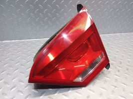 Volkswagen PASSAT B7 USA Lampy tylnej klapy bagażnika 561945094B