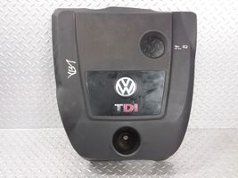 Volkswagen Bora Couvercle cache moteur 