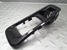 Citroen C5 Aircross Garniture levier frein à main 9817142677