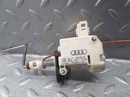 Audi A4 S4 B7 8E 8H Verrouillage du bouchon du réservoir de carburant 8E0862153A