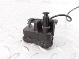 Volkswagen Jetta VI Serratura del tappo del serbatoio del carburante 5C6810773H