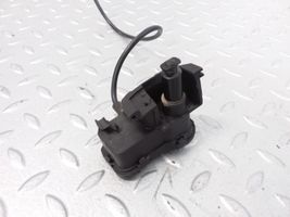 Volkswagen Jetta VI Serratura del tappo del serbatoio del carburante 5C6810773H