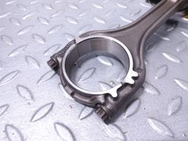 Volkswagen T-Roc Piston avec bielle 04E198401AE