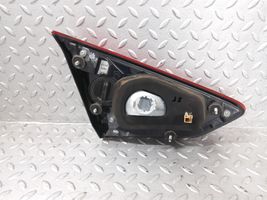 Nissan Pulsar Luci posteriori del portellone del bagagliaio QA1024757