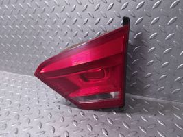 Volkswagen PASSAT B7 USA Lampy tylnej klapy bagażnika 561945094C